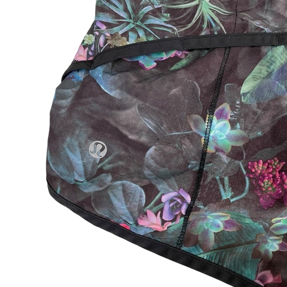 lululemon Run Speed Short RARE Curious Jungle Black Luxtreme *4-way stretch - Picture 9 of 16